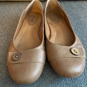 Eurosoft flats in light brown size 7.5